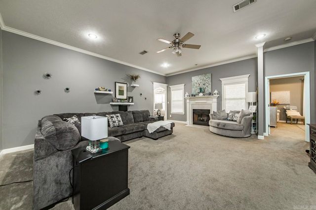 14 Harmony Court, Maumelle, AR 72113