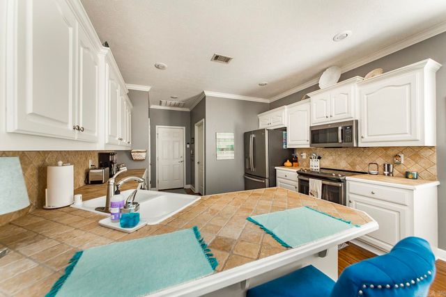 14 Harmony Court, Maumelle, AR 72113