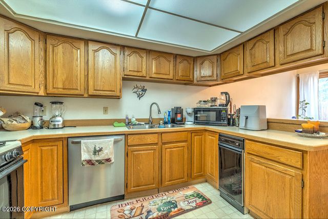 1804 Parkside Drive, Anchorage, AK 99501