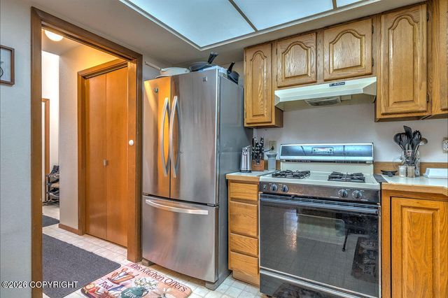 1804 Parkside Drive, Anchorage, AK 99501