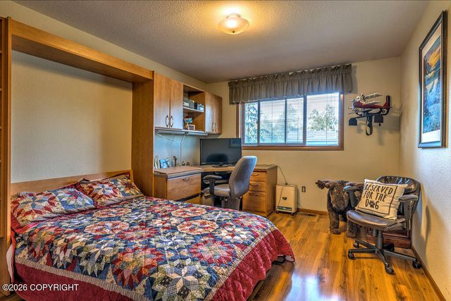 1804 Parkside Drive, Anchorage, AK 99501