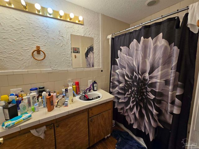 1014 W Lloyd St, Pensacola, FL 32501