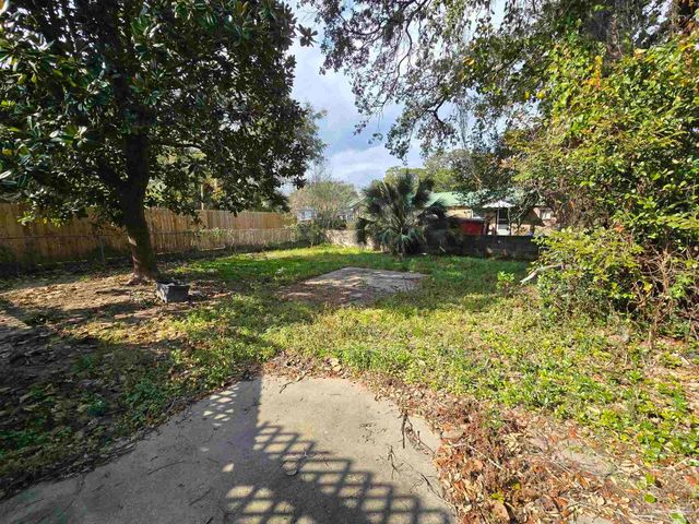 1014 W Lloyd St, Pensacola, FL 32501