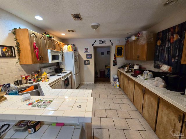 1014 W Lloyd St, Pensacola, FL 32501