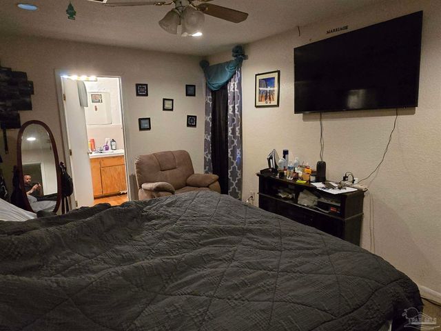 1014 W Lloyd St, Pensacola, FL 32501