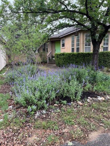 16 E Villa Meadow ST, Wimberley, TX 78676