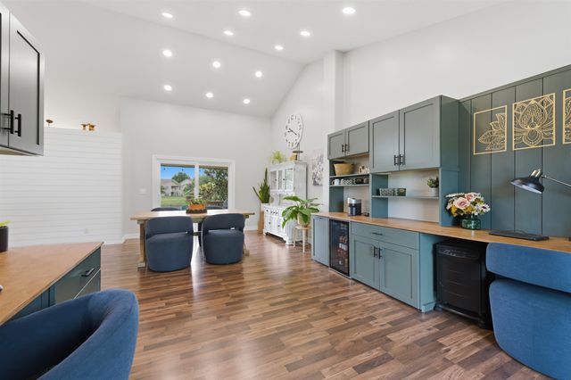 626 N Bay Country, Wichita, KS 67235