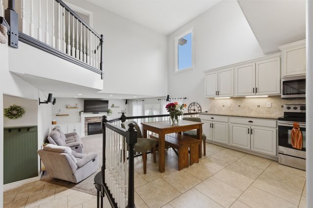 626 N Bay Country, Wichita, KS 67235
