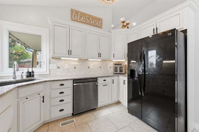 626 N Bay Country, Wichita, KS 67235