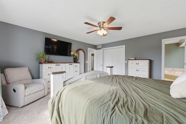 626 N Bay Country, Wichita, KS 67235