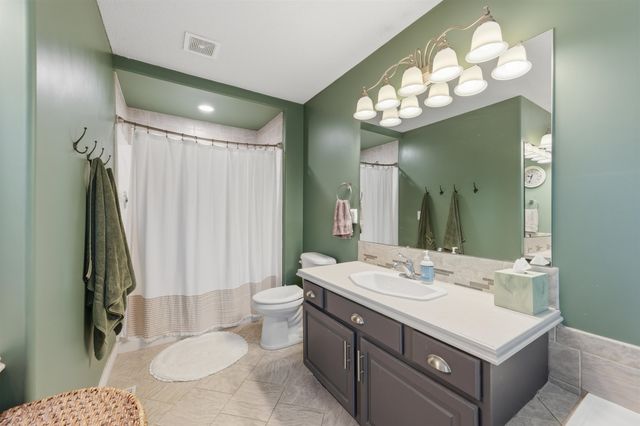 626 N Bay Country, Wichita, KS 67235