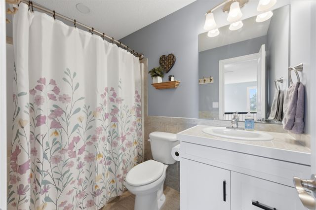 626 N Bay Country, Wichita, KS 67235
