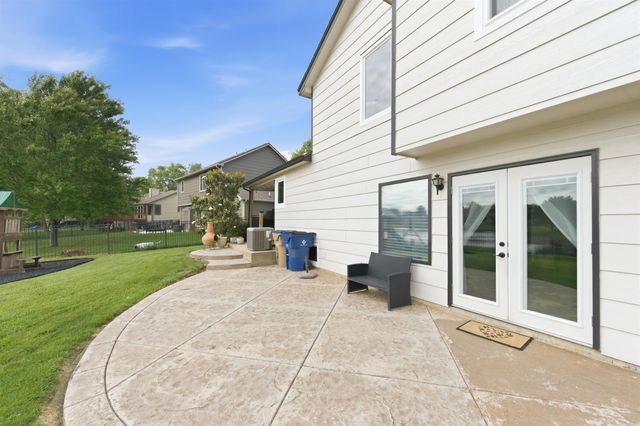 626 N Bay Country, Wichita, KS 67235