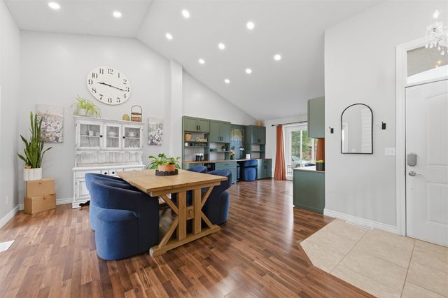 626 N Bay Country, Wichita, KS 67235