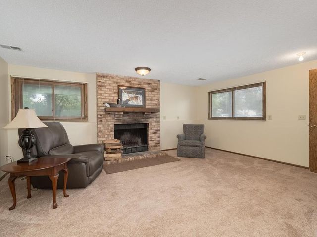 2700 98th Avenue N, Brooklyn Park, MN 55444