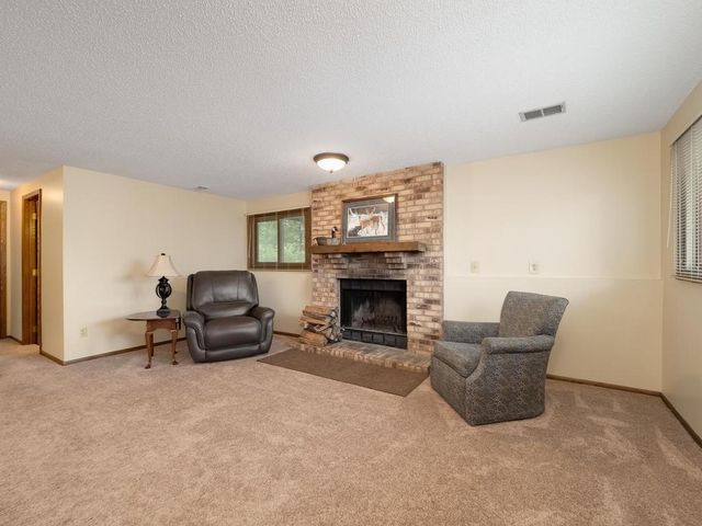 2700 98th Avenue N, Brooklyn Park, MN 55444