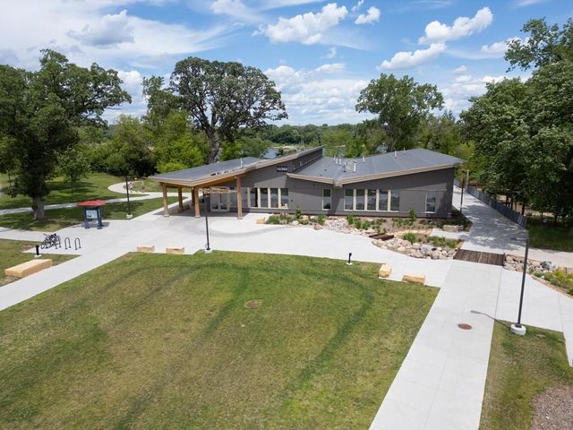 2700 98th Avenue N, Brooklyn Park, MN 55444