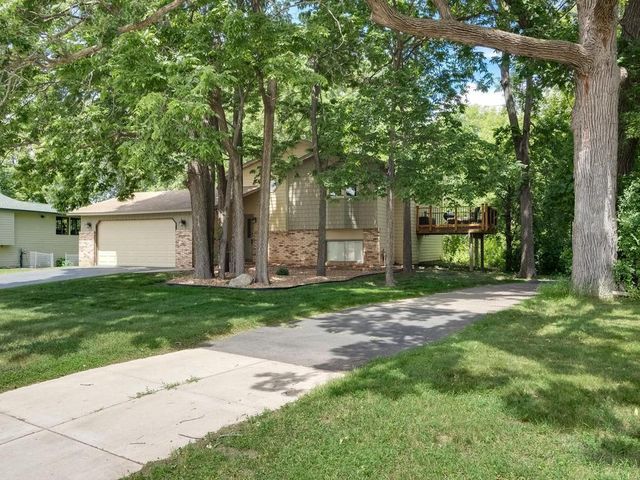 2700 98th Avenue N, Brooklyn Park, MN 55444