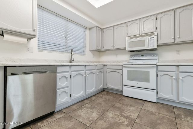 2307 W ORCHID Lane, Chandler, AZ 85224