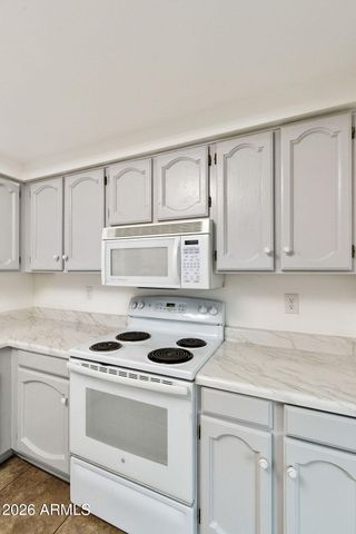2307 W ORCHID Lane, Chandler, AZ 85224