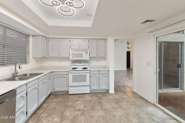 2307 W ORCHID Lane, Chandler, AZ 85224