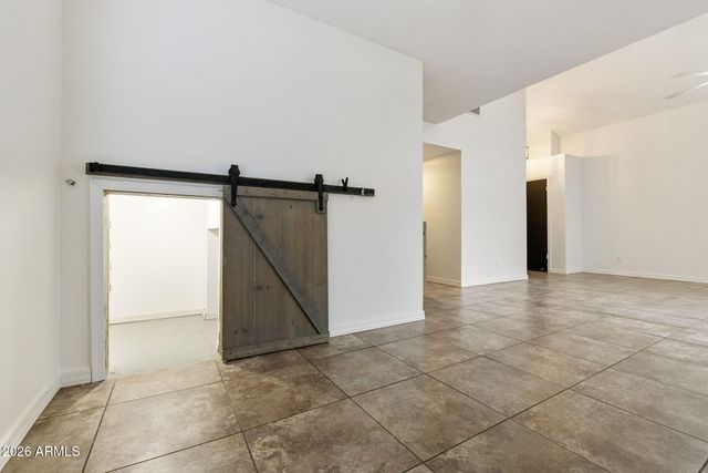 2307 W ORCHID Lane, Chandler, AZ 85224