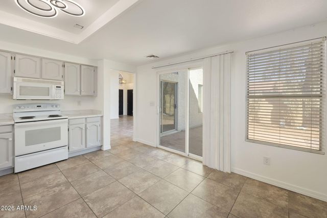 2307 W ORCHID Lane, Chandler, AZ 85224
