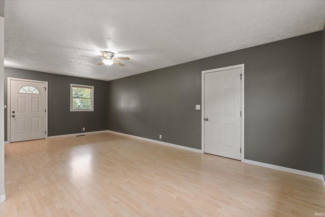 2910 Woodmont Drive, South Bend, IN 46614