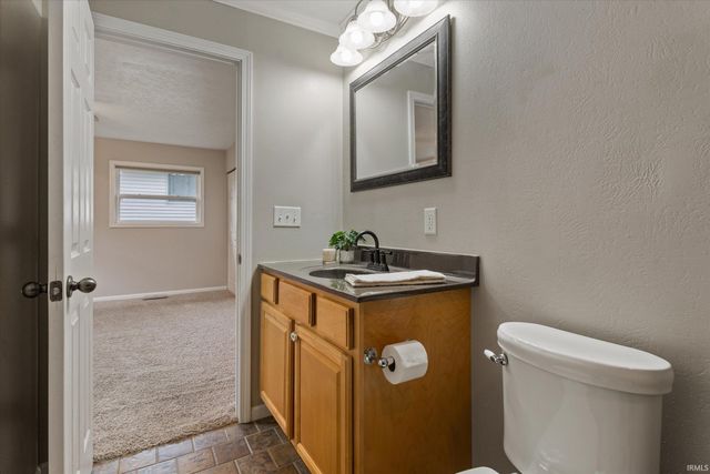 2910 Woodmont Drive, South Bend, IN 46614