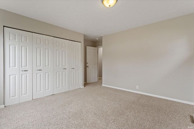 2910 Woodmont Drive, South Bend, IN 46614