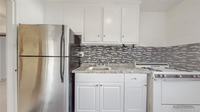 61 White Oak Street 2G, New Rochelle, NY 10801