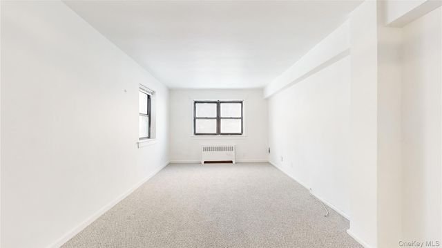 61 White Oak Street 2G, New Rochelle, NY 10801