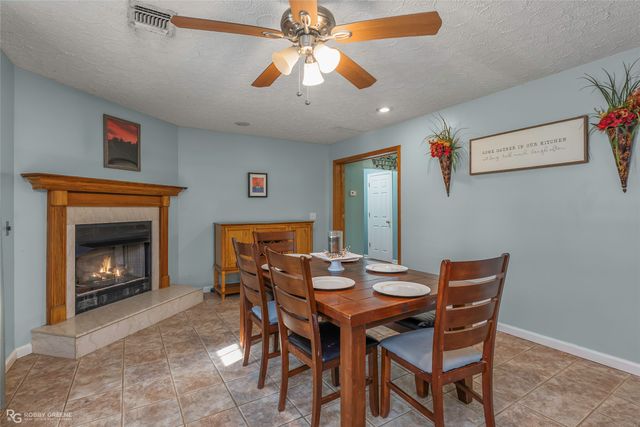 8099 N Lakeshore Drive, Shreveport, LA 71107