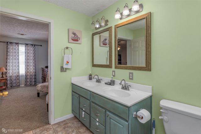 8099 N Lakeshore Drive, Shreveport, LA 71107