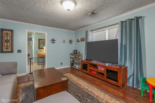 8099 N Lakeshore Drive, Shreveport, LA 71107