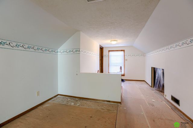 1425 N 19th Street, Lincoln, NE 68503