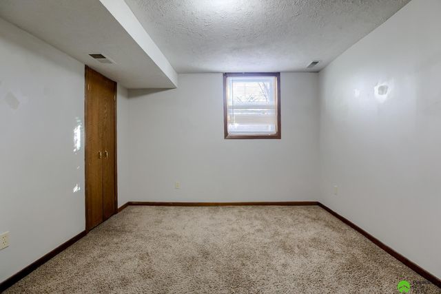 1425 N 19th Street, Lincoln, NE 68503