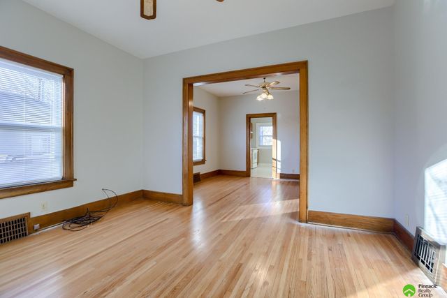 1425 N 19th Street, Lincoln, NE 68503