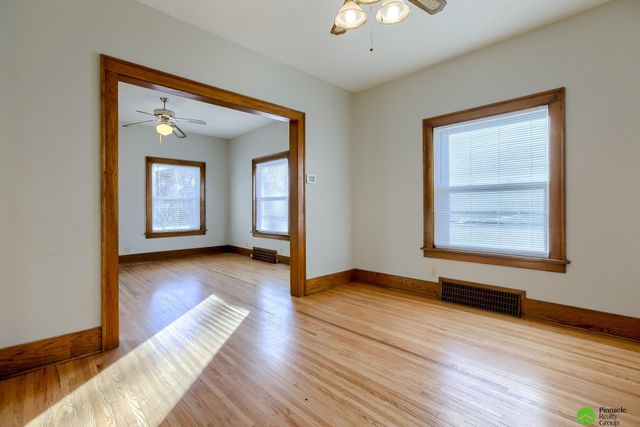 1425 N 19th Street, Lincoln, NE 68503