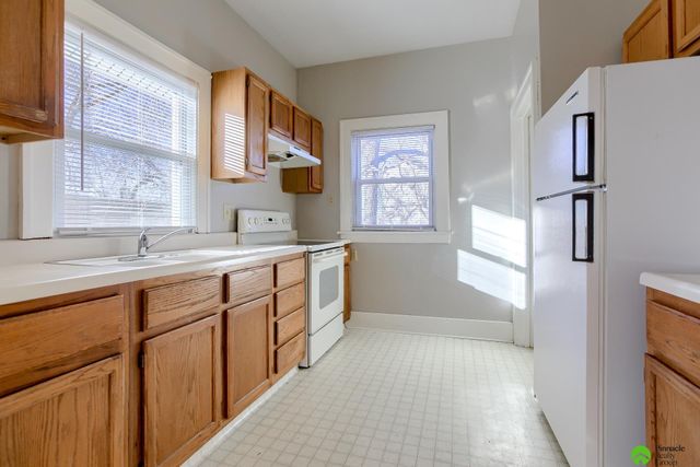 1425 N 19th Street, Lincoln, NE 68503