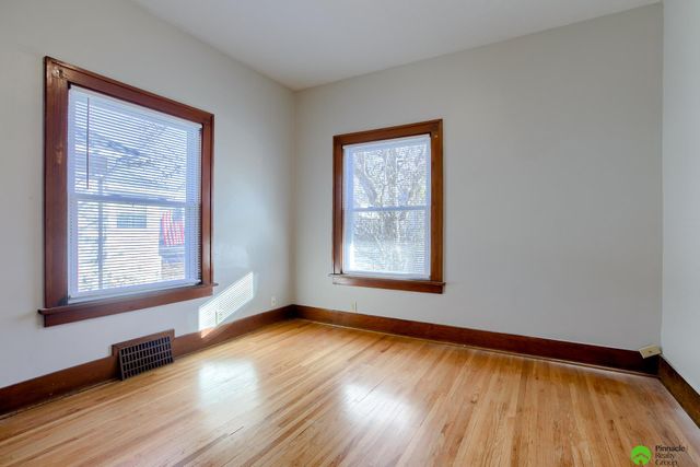 1425 N 19th Street, Lincoln, NE 68503