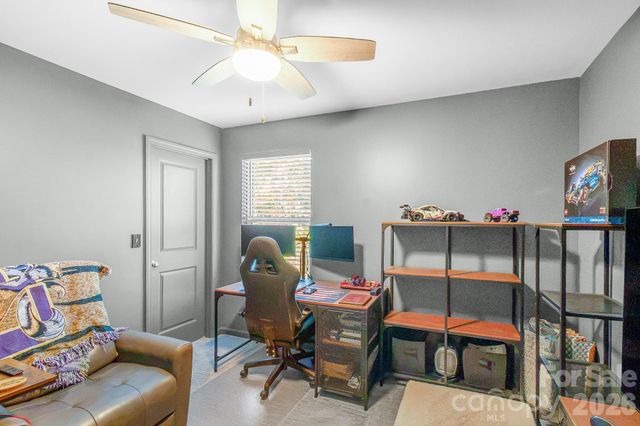 525 Newfound Hollow Drive, Charlotte, NC 28214