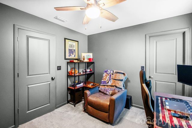 525 Newfound Hollow Drive, Charlotte, NC 28214