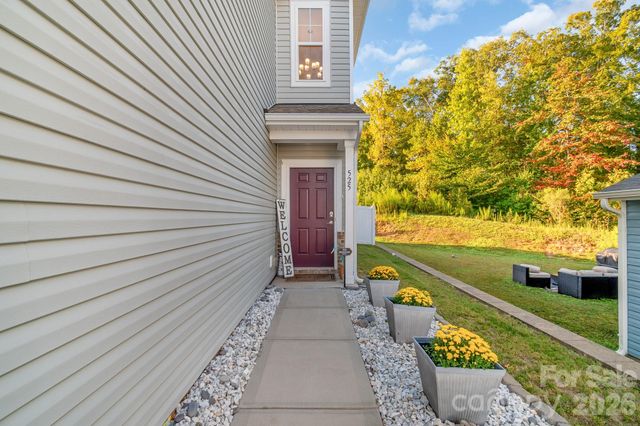 525 Newfound Hollow Drive, Charlotte, NC 28214
