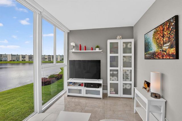 2080 Harwood F 2080, Deerfield Beach, FL 33442
