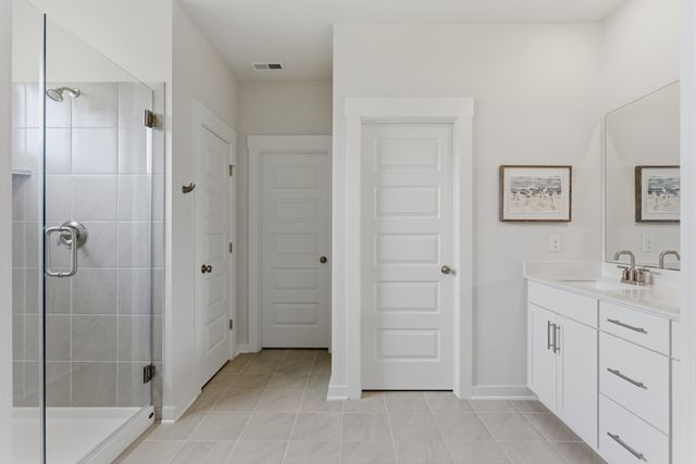 878 Nightingale Ave, Hendersonville, TN 37075