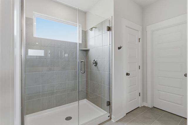 878 Nightingale Ave, Hendersonville, TN 37075