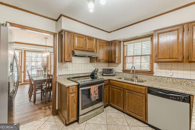 3811 Holy Cross Court, Decatur, GA 30034