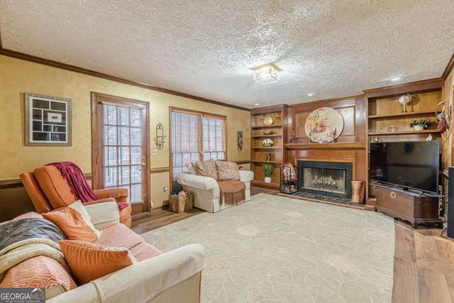 3811 Holy Cross Court, Decatur, GA 30034