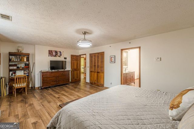 3811 Holy Cross Court, Decatur, GA 30034